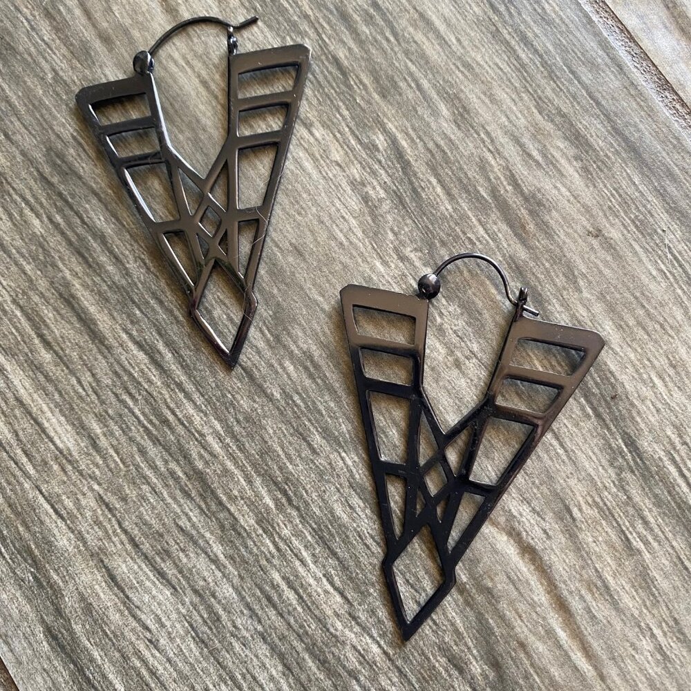 Tawapa Gunmetal Plated Deco Spear Earrings
